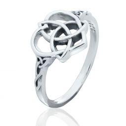 Celtic Night - Triquetra Ring - Size 5