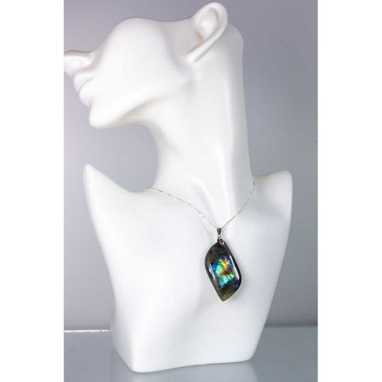Gemstone Leaf Pendant - Labradorite (Each)