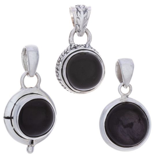 Assorted Black Star Round Pendant (Size from 20mm to 26mm H.)